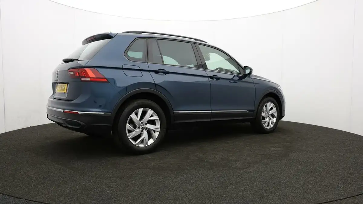 2022-volkswagen-tiguan-15-tsi-life-150ps-big-33