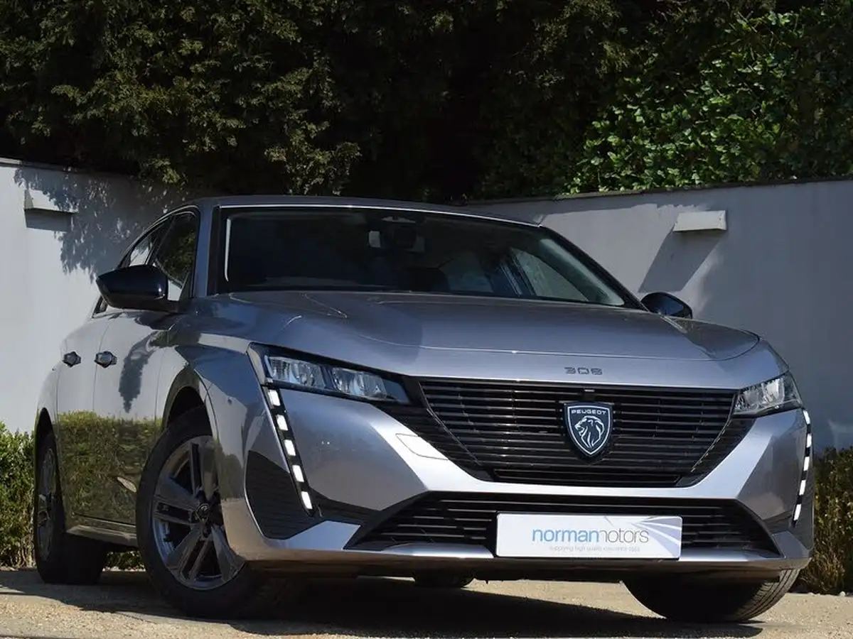 2022-peugeot-308-12-puretech-active-premium-130bhp-eat8-big-5