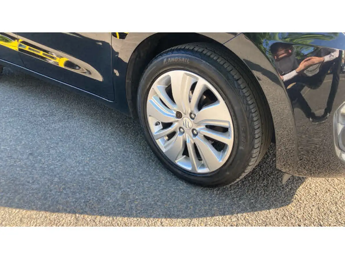 2018-suzuki-swift-10-boosterjet-sz-t-111ps-big-30
