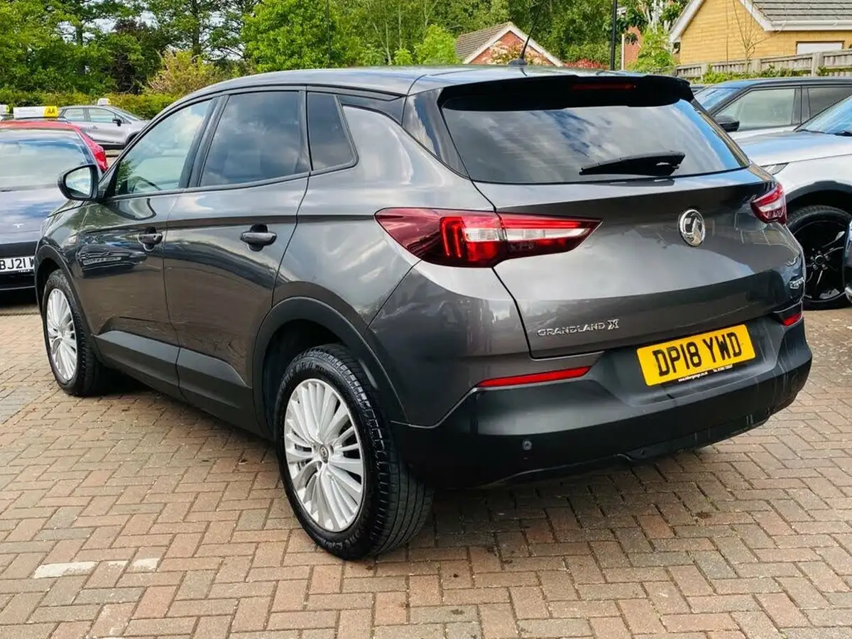 2018-vauxhall-grandland-x-12-se-130ps-big-5