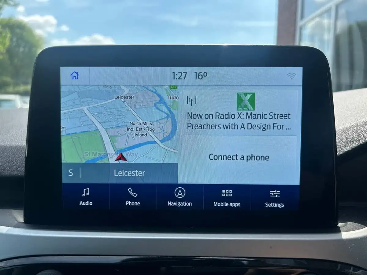 2021-ford-kuga-15-zetec-big-18