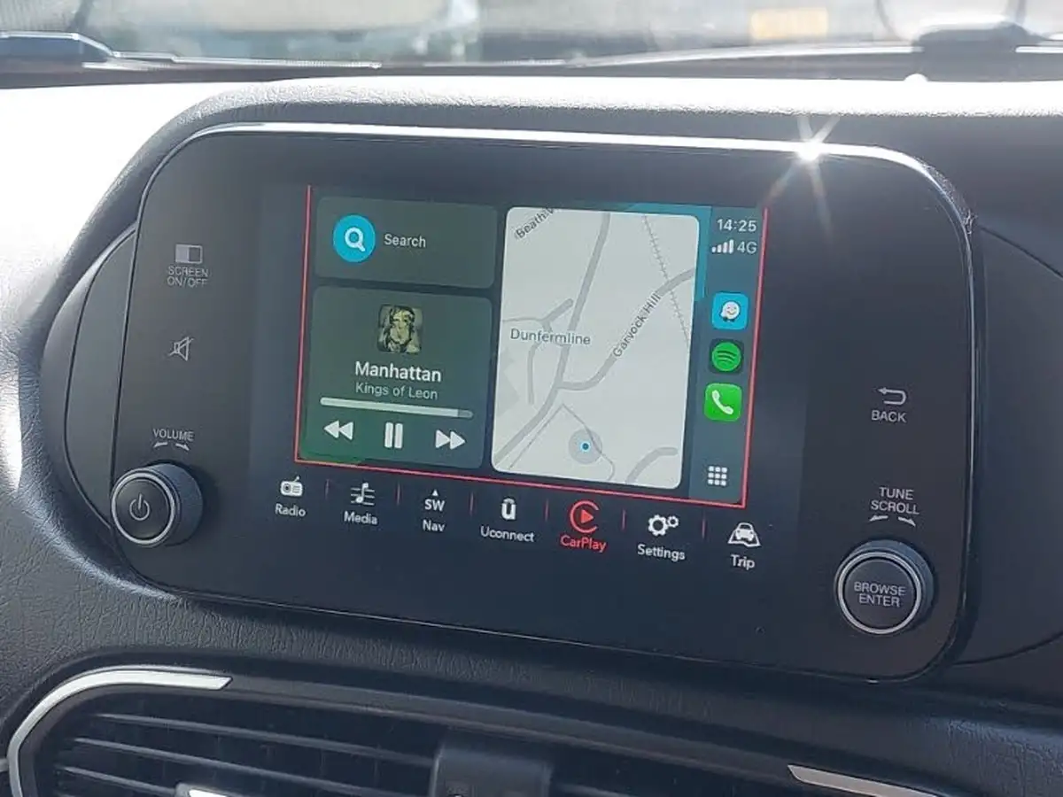 2021-fiat-tipo-10-cross-big-13