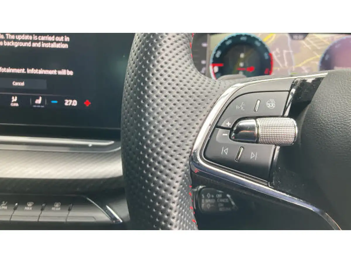 2024-skoda-octavia-20-tsi-vrs-245ps-hatchback-dsg-big-21