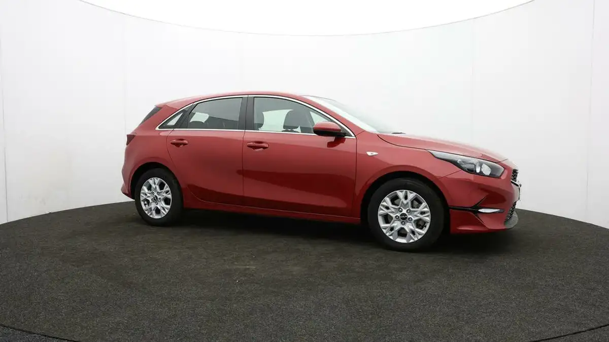 2024-kia-ceed-15-t-gdi-2-138bhp-hatchback-big-37