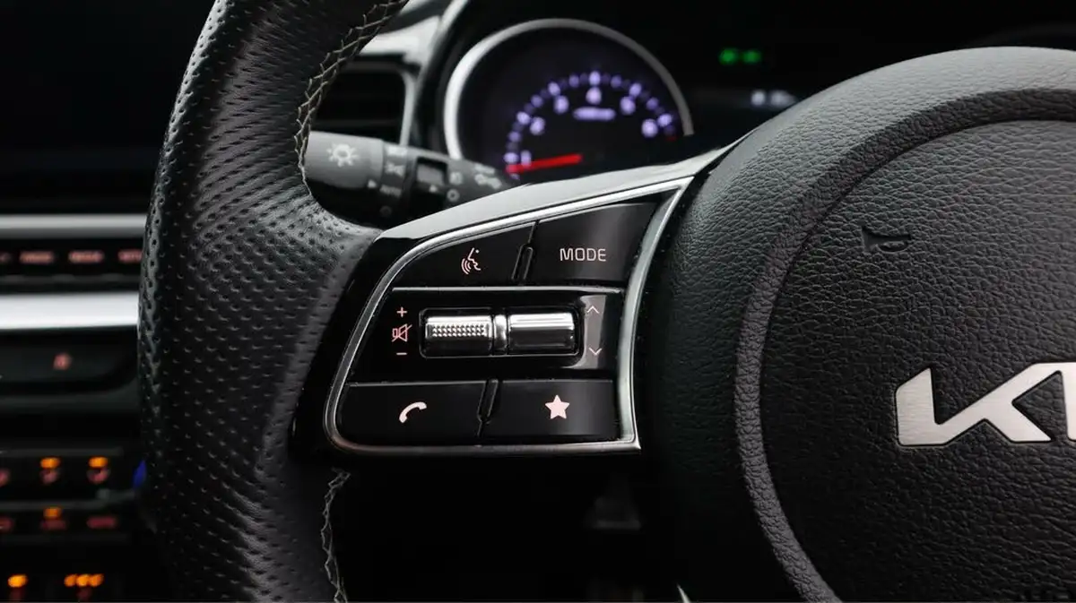 2022-kia-pro-ceed-15-t-gdi-gt-line-big-24