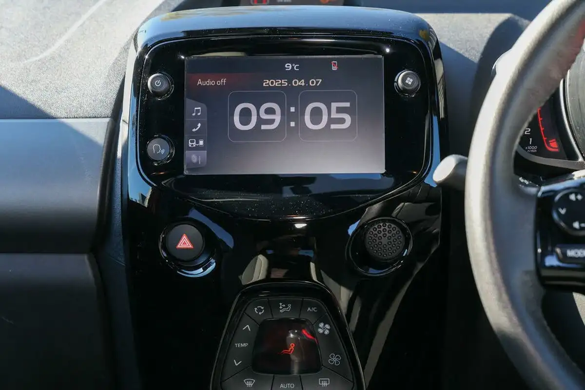 2021-toyota-aygo-10-vvt-i-x-trend-tss-big-6