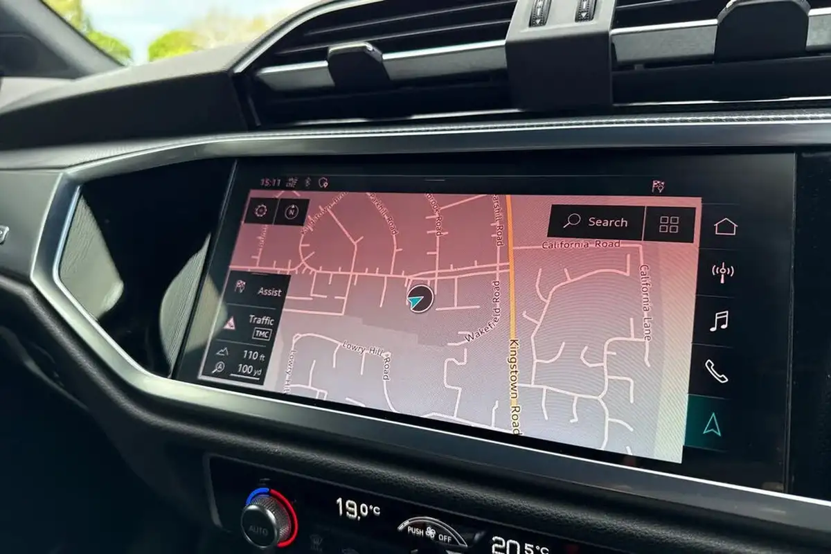 2019-audi-q3-20-40-tfsi-s-line-big-16