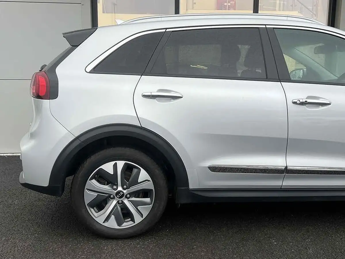 2020-kia-e-niro-ev-4-big-6