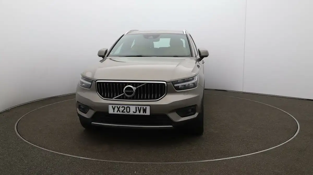 2020-volvo-xc40-20td-d3-inscription-pro-big-34