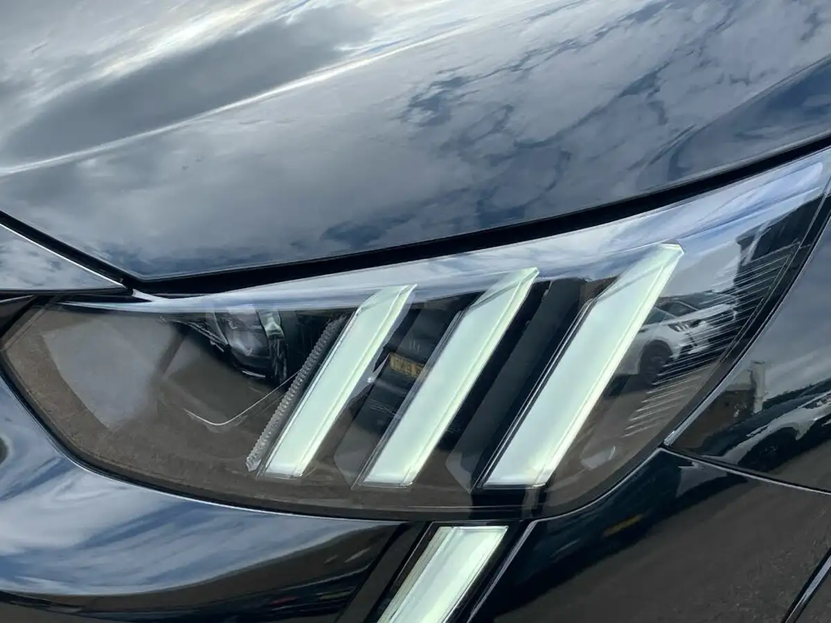 2020-peugeot-208-e-gt-line-big-14