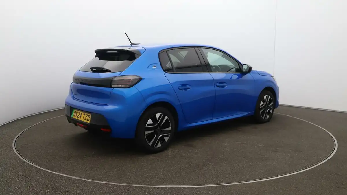 2024-peugeot-208-e-e-style-big-45