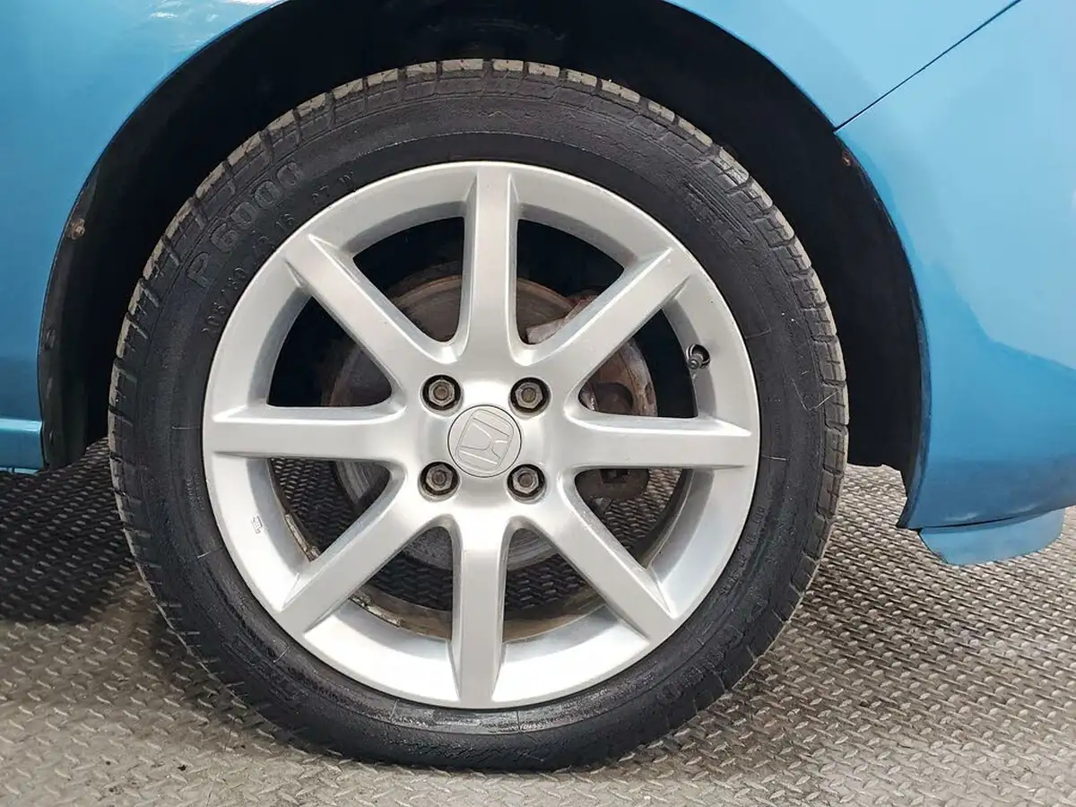 2013-mazda-mazda2-13-ts-air-con-big-8