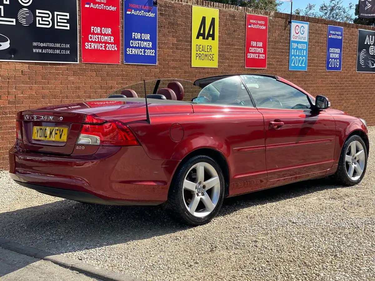 2010-volvo-c70-20td-se-lux-big-12