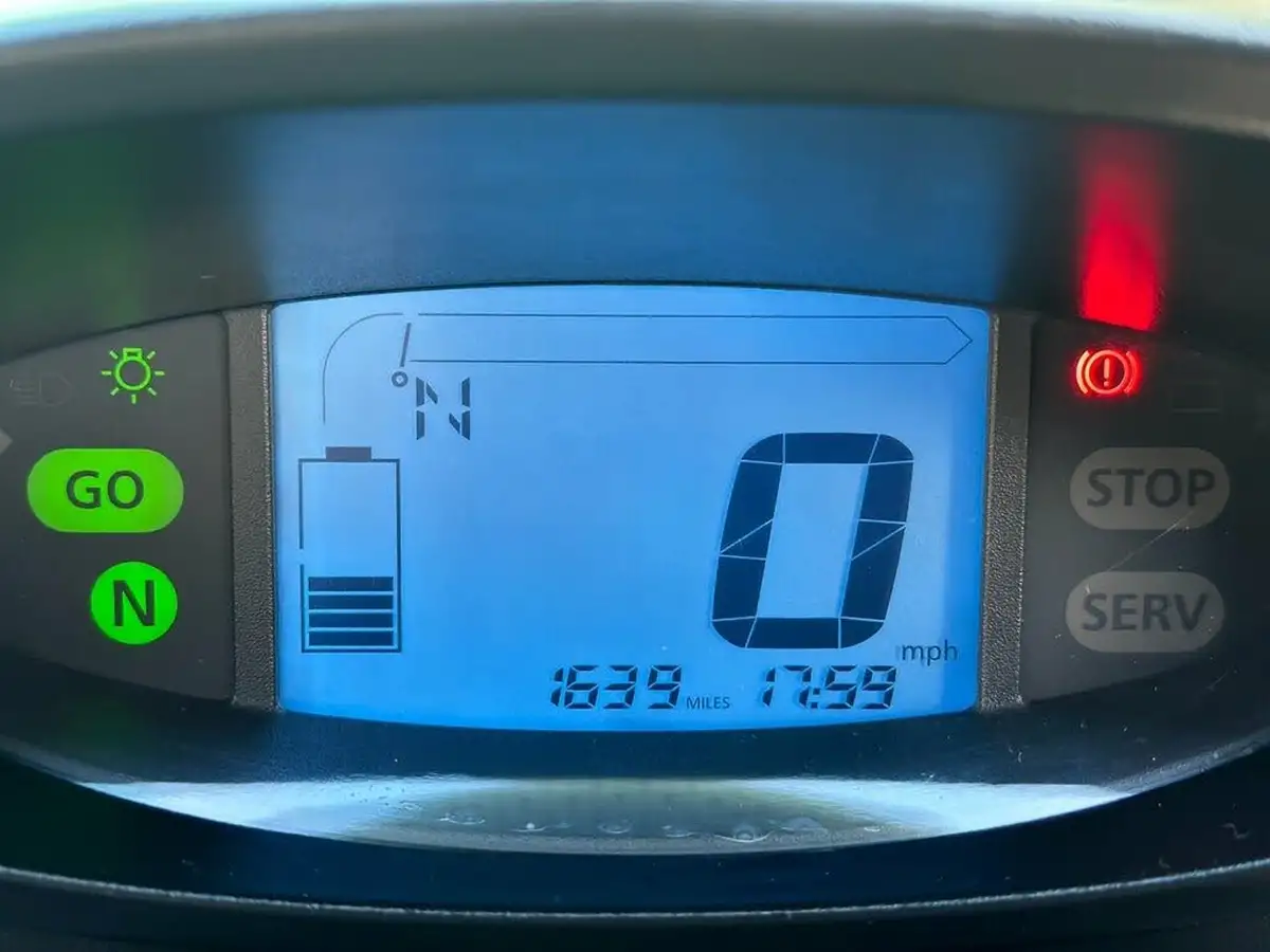 2019-fiat-500-12-lounge-ss-big-13