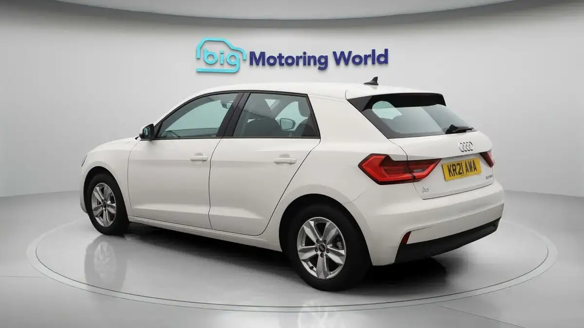 2021-audi-a1-10-30-tfsi-technik-110ps-big-5