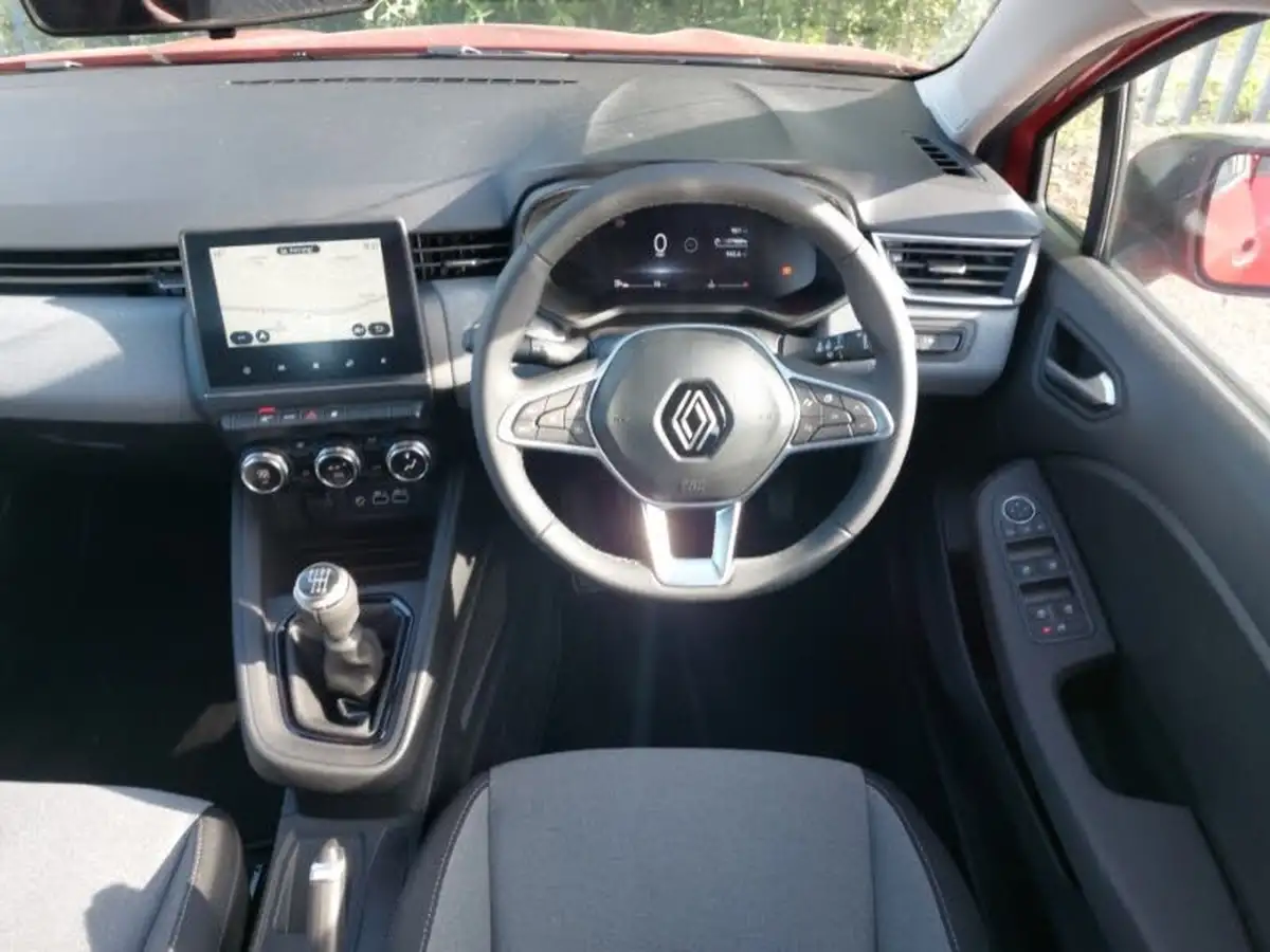 2024-renault-clio-10-tce-evolution-big-6