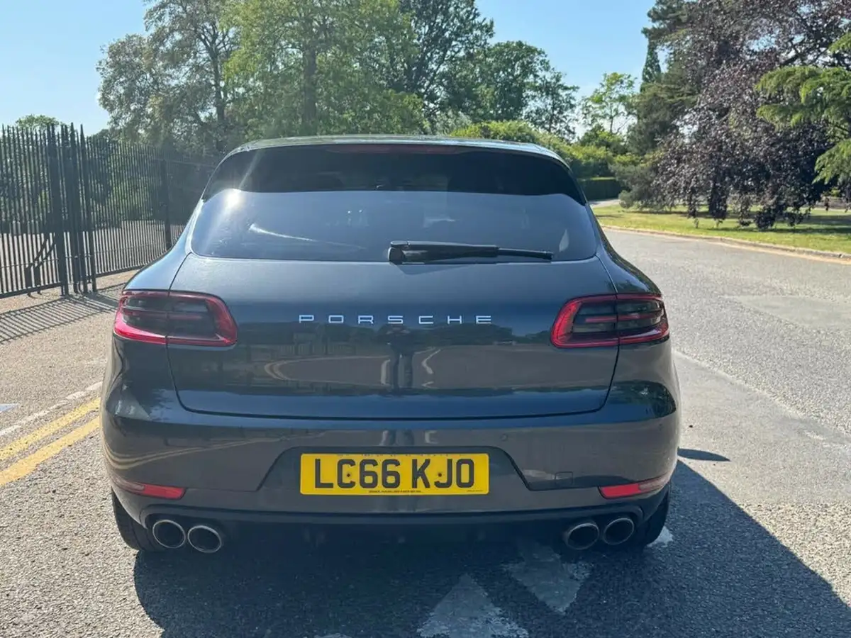 2016-porsche-macan-30td-s-big-5
