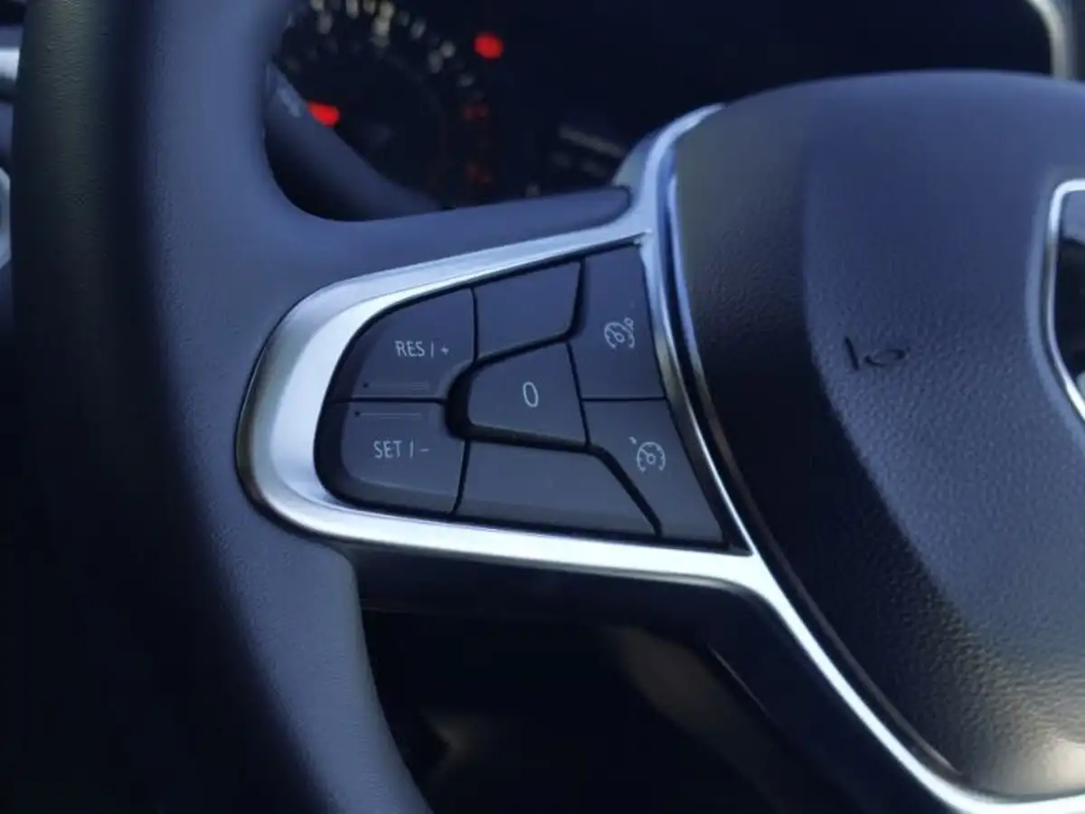 2022-renault-captur-10-tce-iconic-edition-big-15