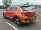 2018-volkswagen-t-roc-10-tsi-se-ss-small-5