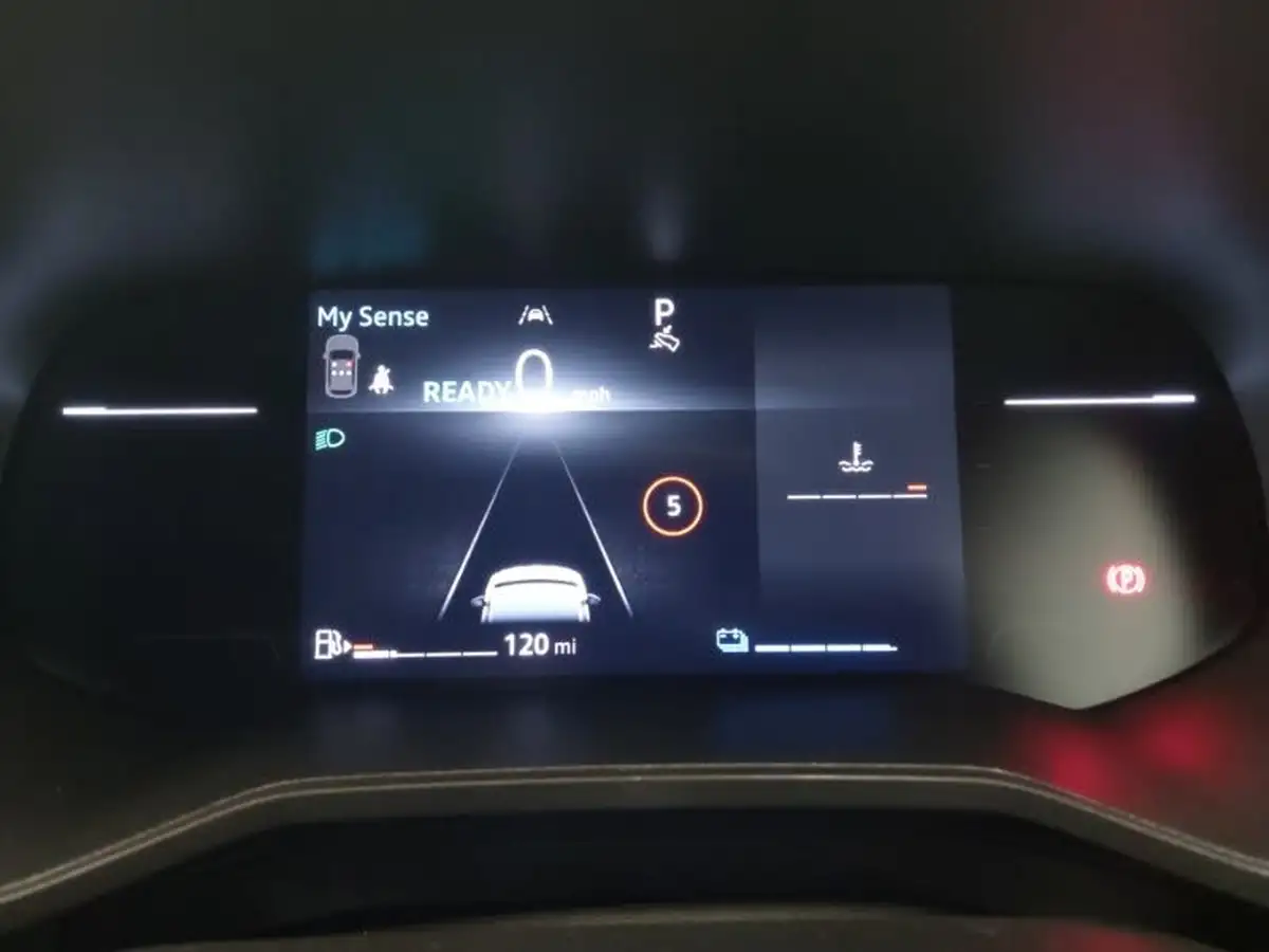 2024-renault-clio-16-techno-big-10