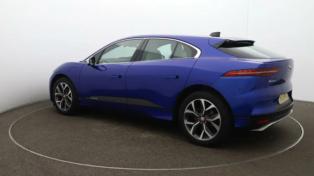 2021-jaguar-i-pace-ev400-hse-big-38