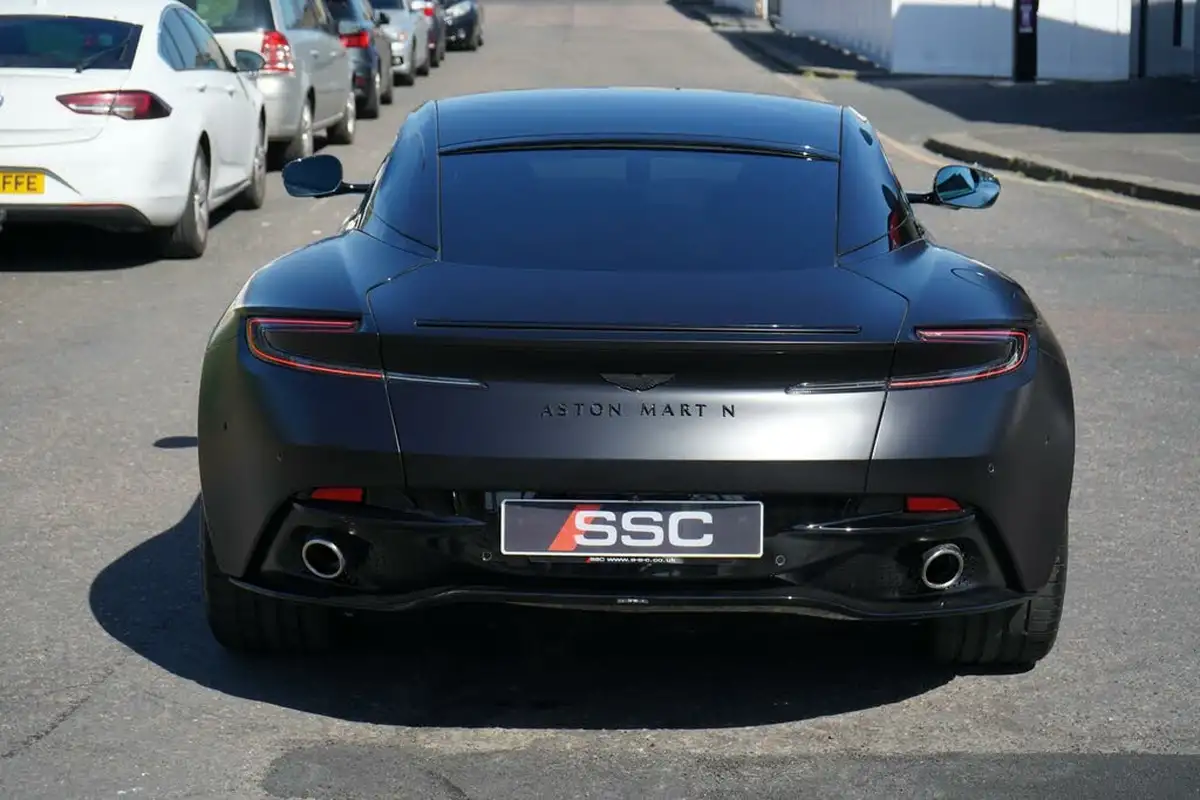 2024-aston-martin-db12-40-v8-auto-euro-6-ss-2dr-big-11