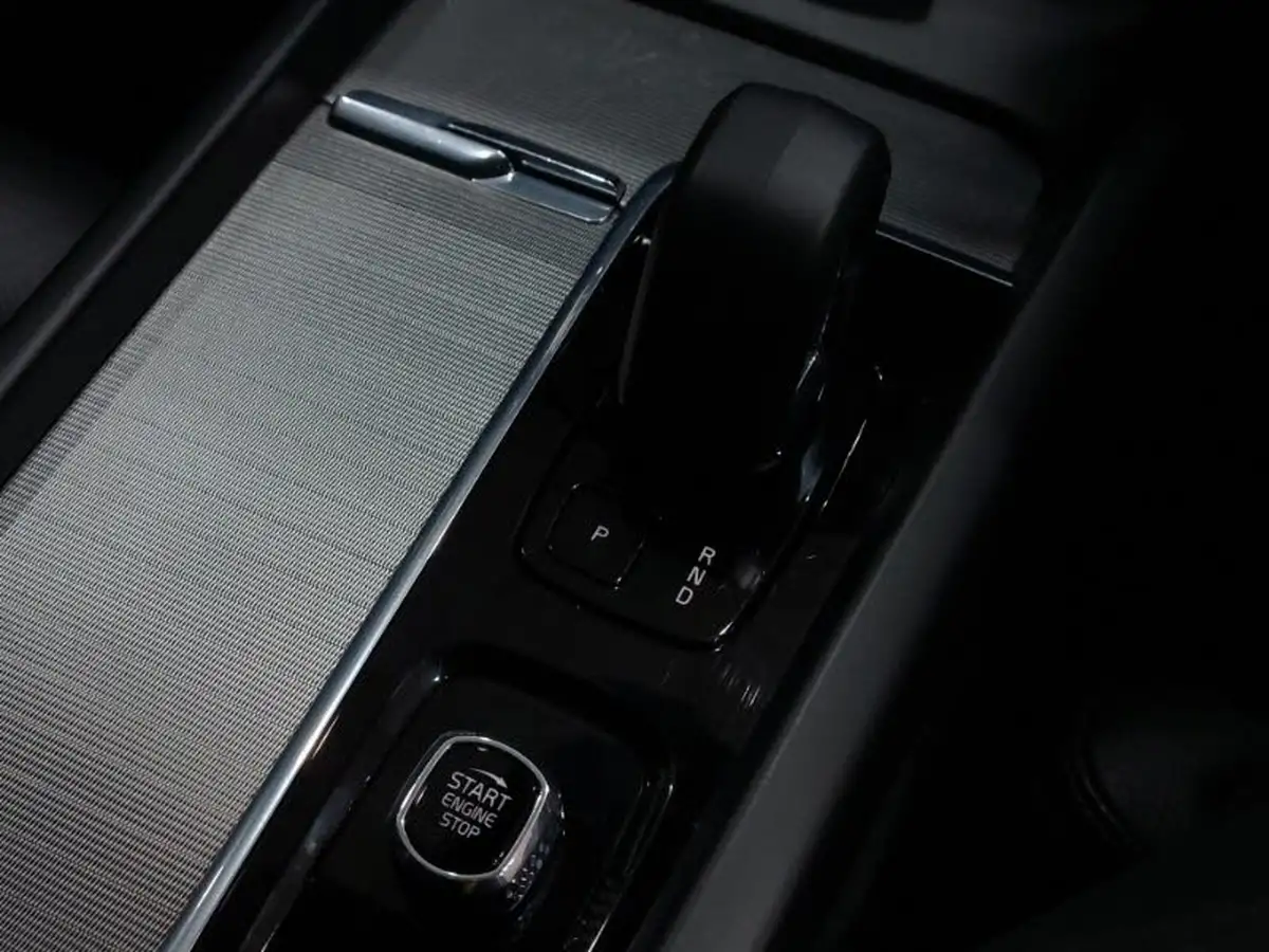 2023-volvo-xc60-20-b5-plus-big-15