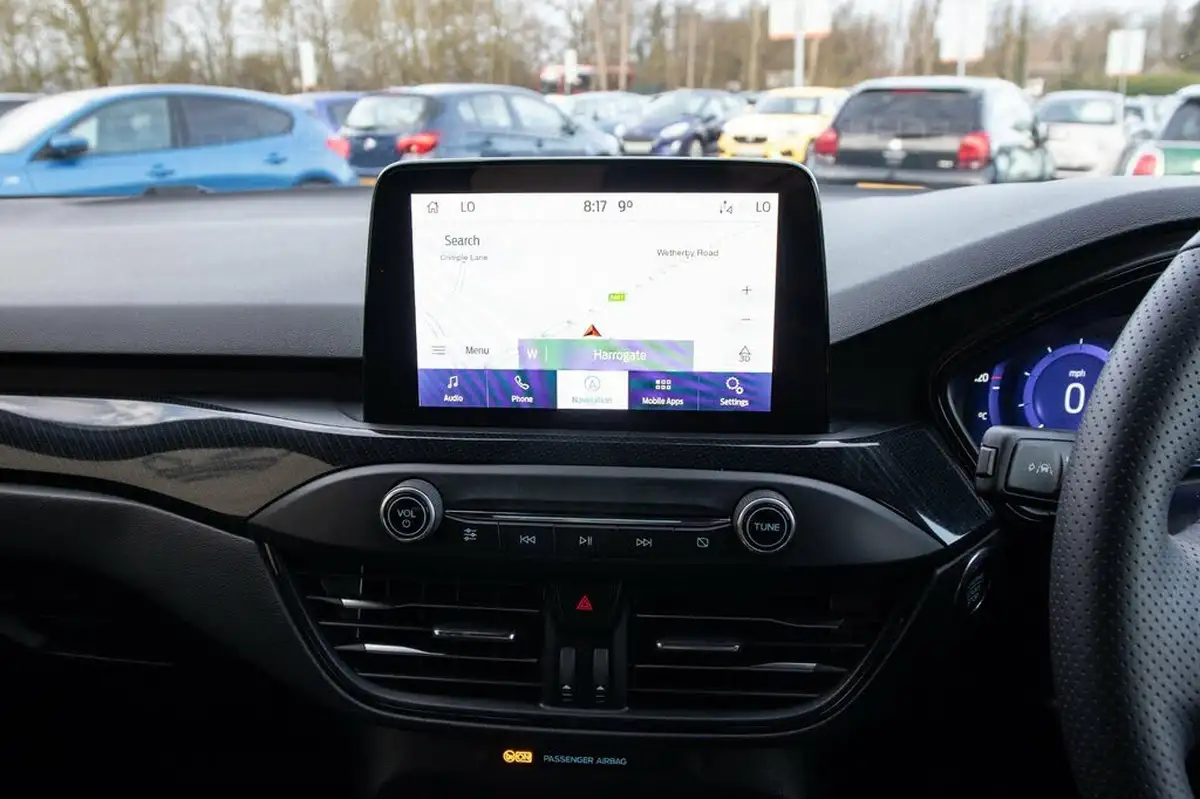 2022-ford-focus-big-23