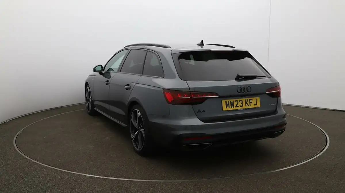2023-audi-a4-avant-20-40-tdi-black-edition-big-61
