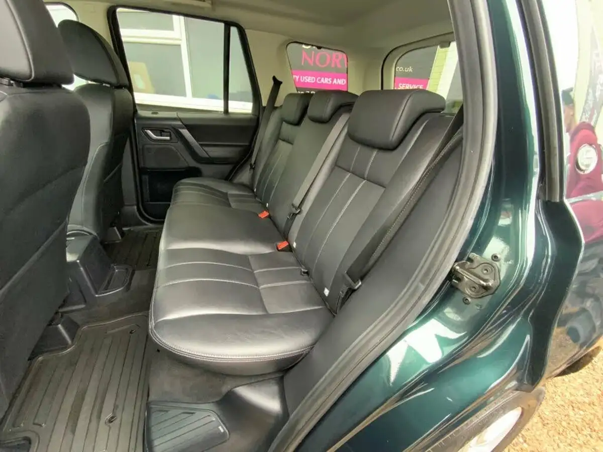 2014-land-rover-freelander-2-22sd4-xs-big-36