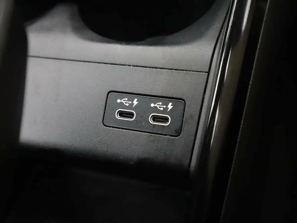 2023-bmw-2-series-15-220i-m-sport-big-31