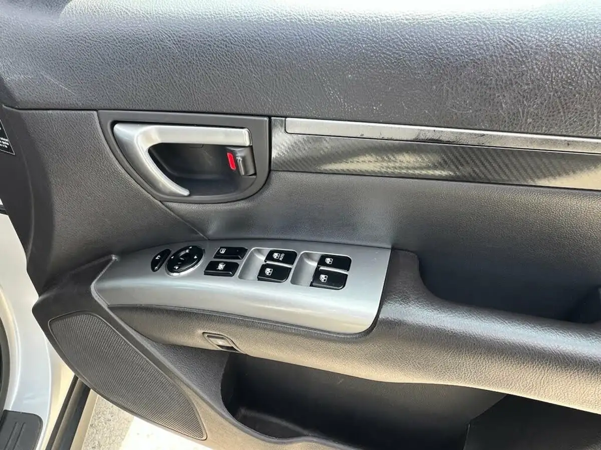 2012-hyundai-santa-fe-22td-premium-7st-big-12