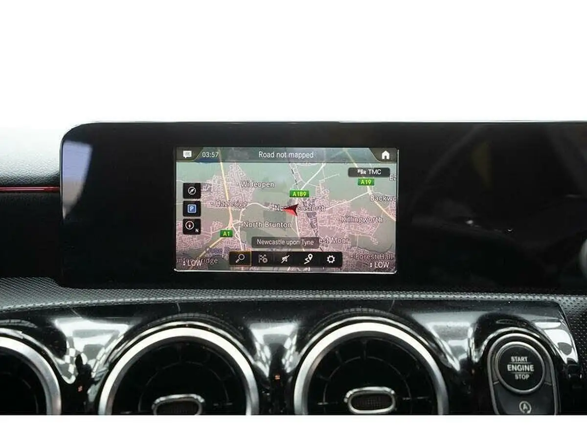 2021-mercedes-benz-a-class-13-a200-amg-line-hatchback-5d-7g-dct-big-36