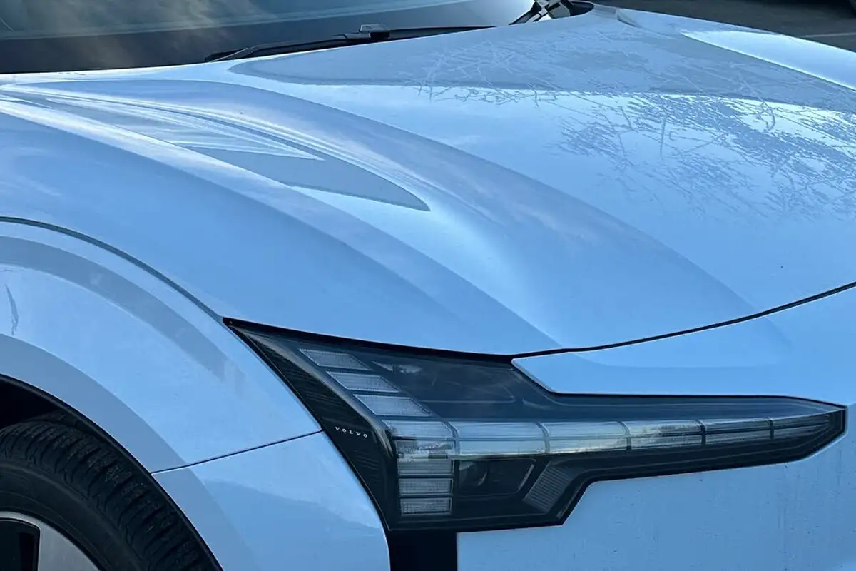 2024-volvo-ex30-e-single-motor-plus-extended-range-big-17