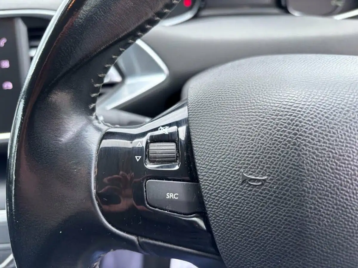 2018-peugeot-308-12-puretech-active-130bhp-eat6-big-14