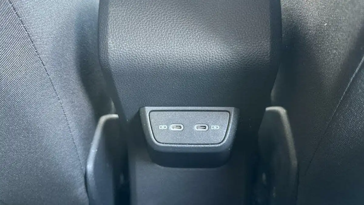 2022-volkswagen-polo-10-tsi-life-big-8