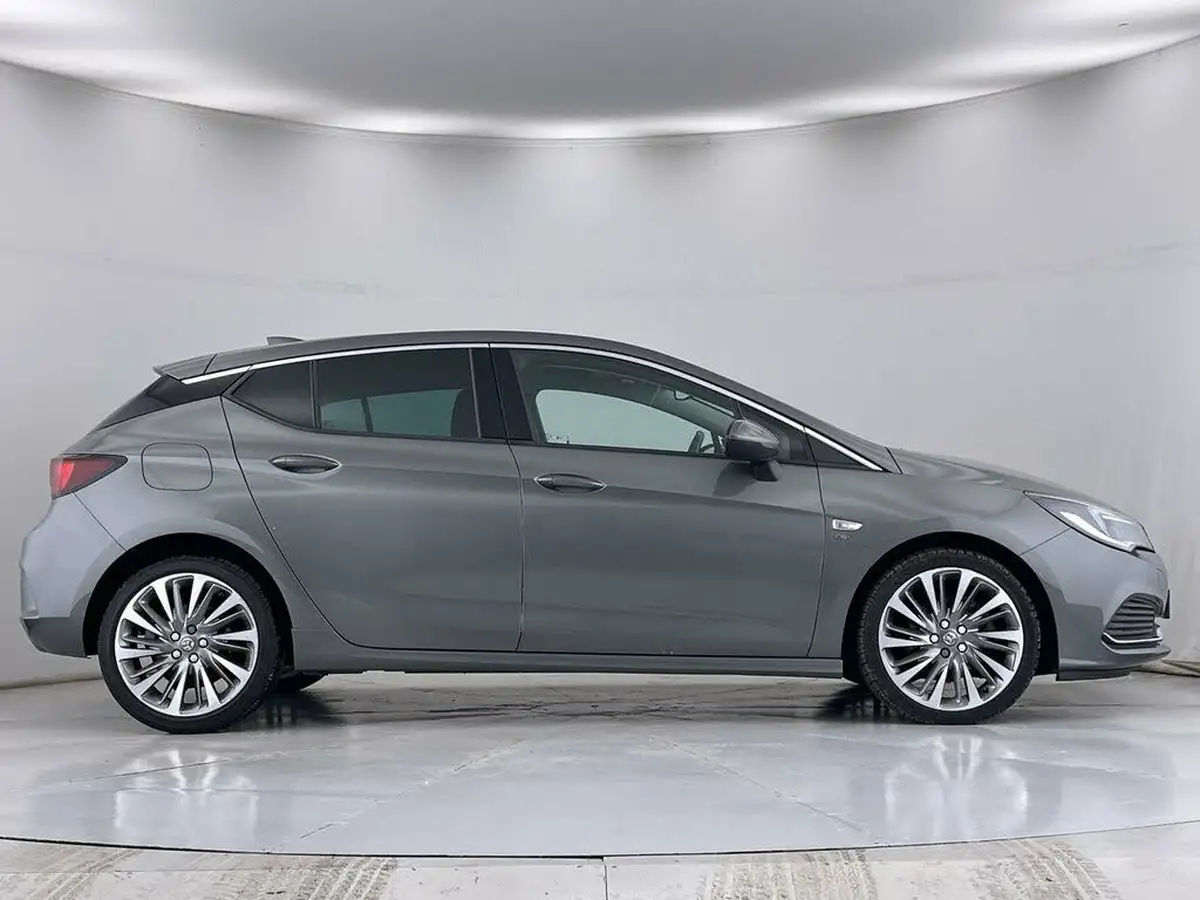 2017-vauxhall-astra-16cdti-biturbo-elite-nav-hatchback-big-14