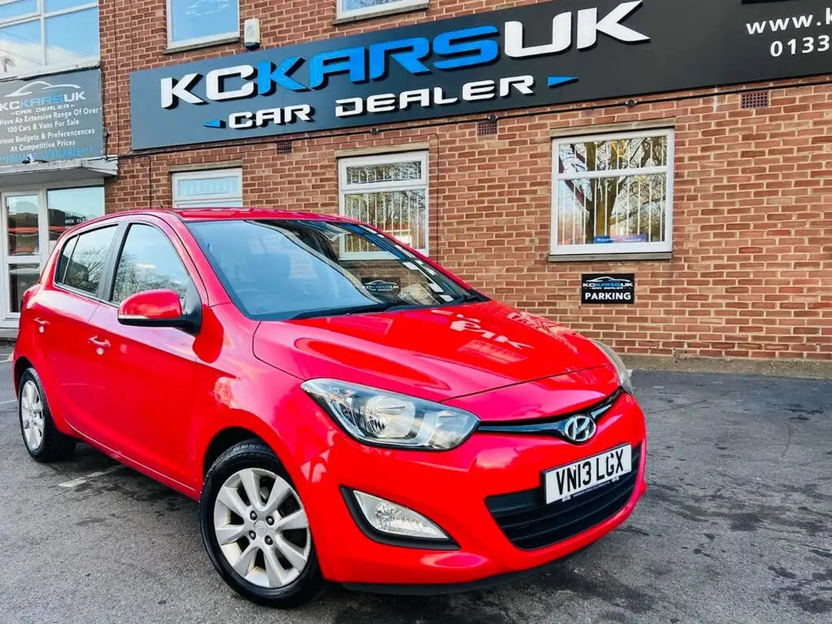 2013-hyundai-i20-12-active-5d-big-7