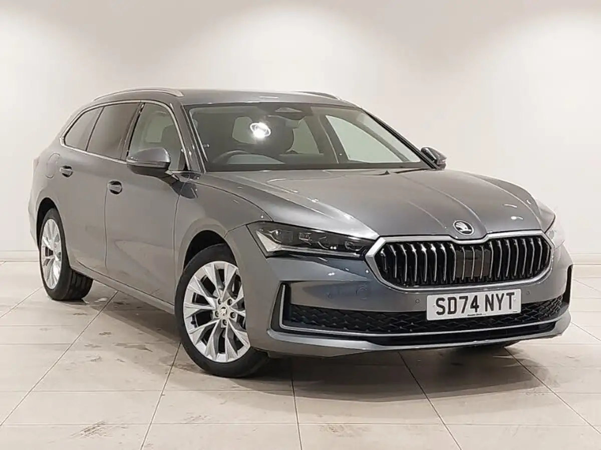 2024-skoda-superb-big-0