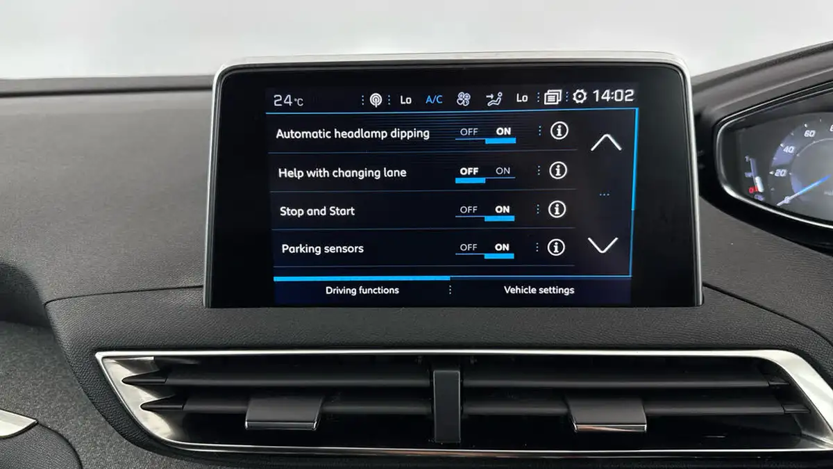 2020-peugeot-3008-suv-15-bluehdi-allure-eat8-big-17