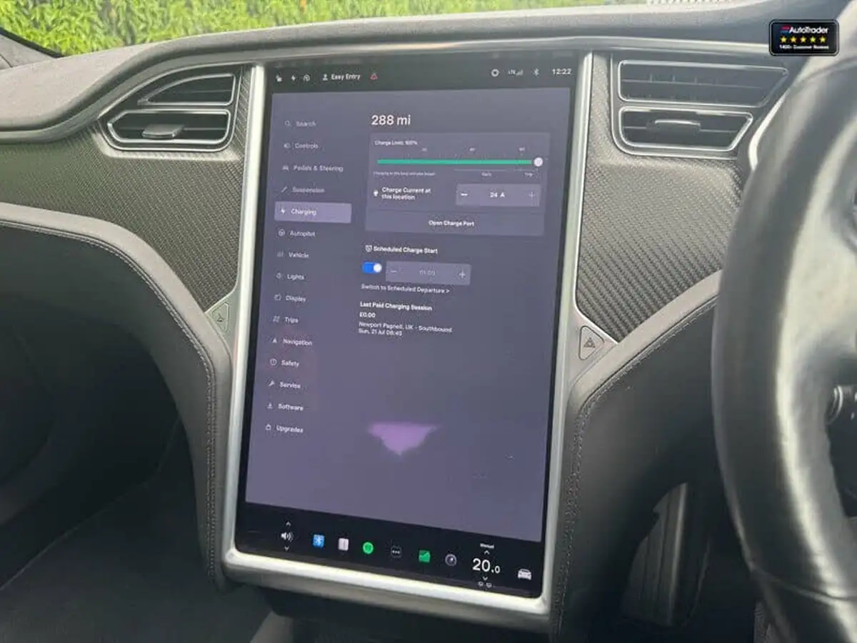 2017-tesla-model-s-e-100d-big-19