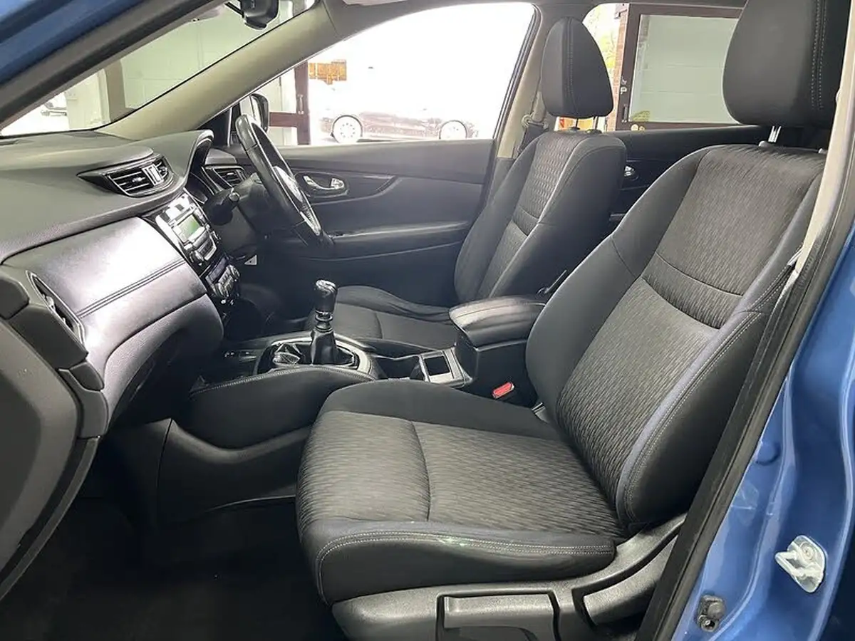 2017-nissan-x-trail-16dci-acenta-ss-big-17