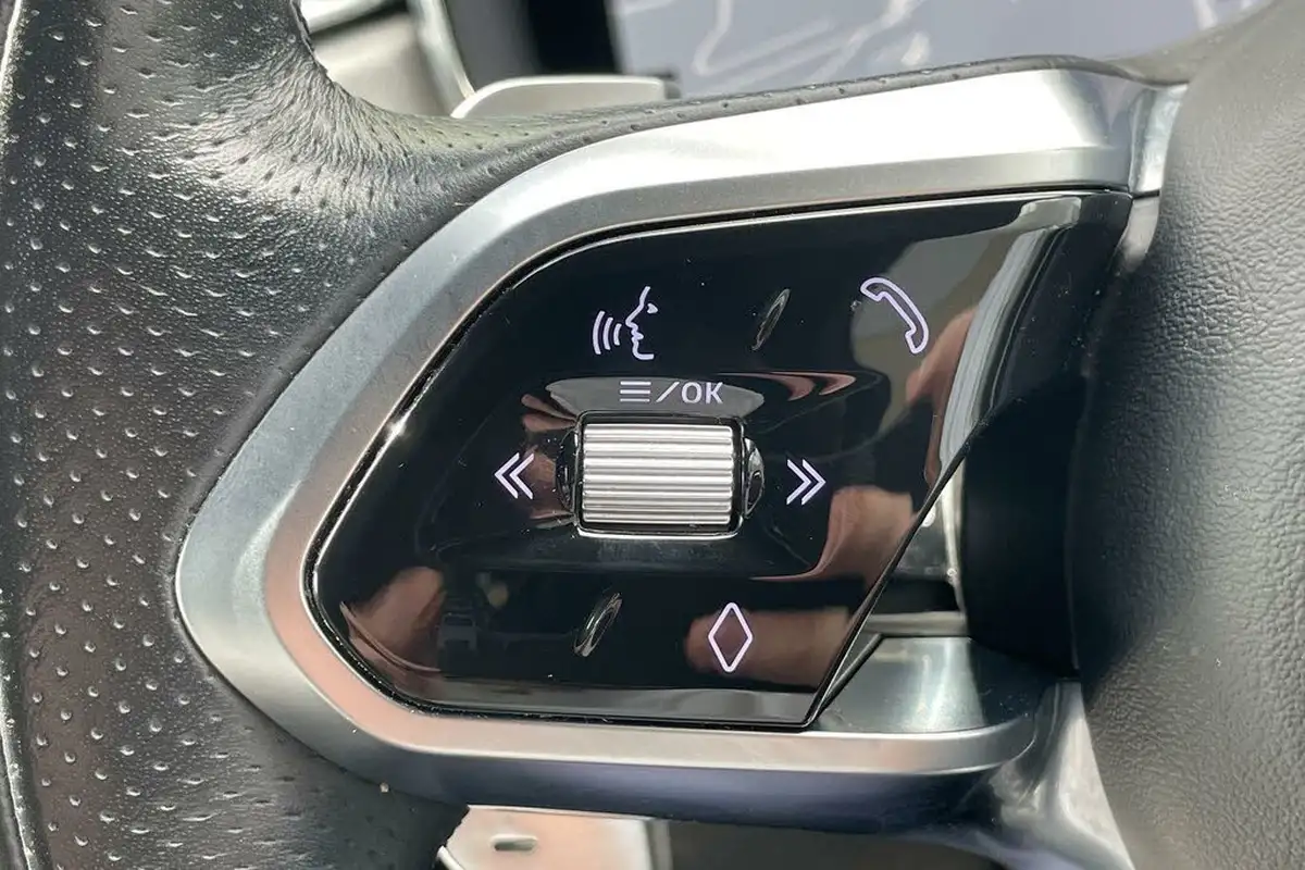 2021-jaguar-f-pace-20-d200-r-dynamic-s-mhev-big-24