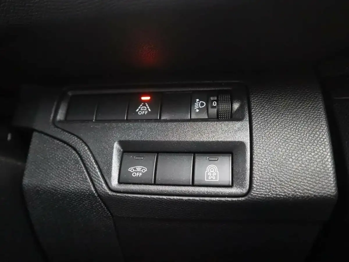 2022-peugeot-3008-suv-15-bluehdi-allure-premium-eat8-big-38