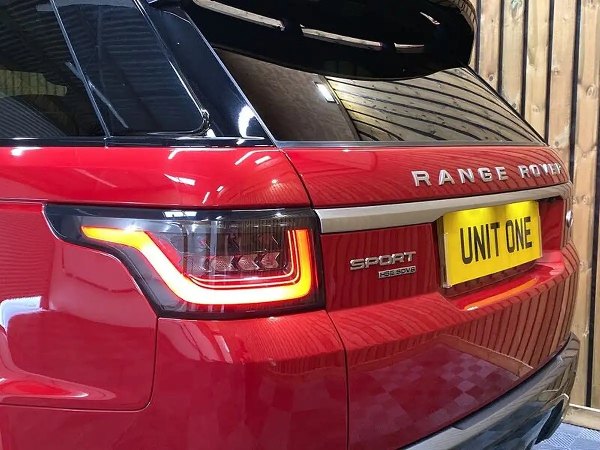 2019-land-rover-range-rover-sport-30-sdv6-hse-big-17