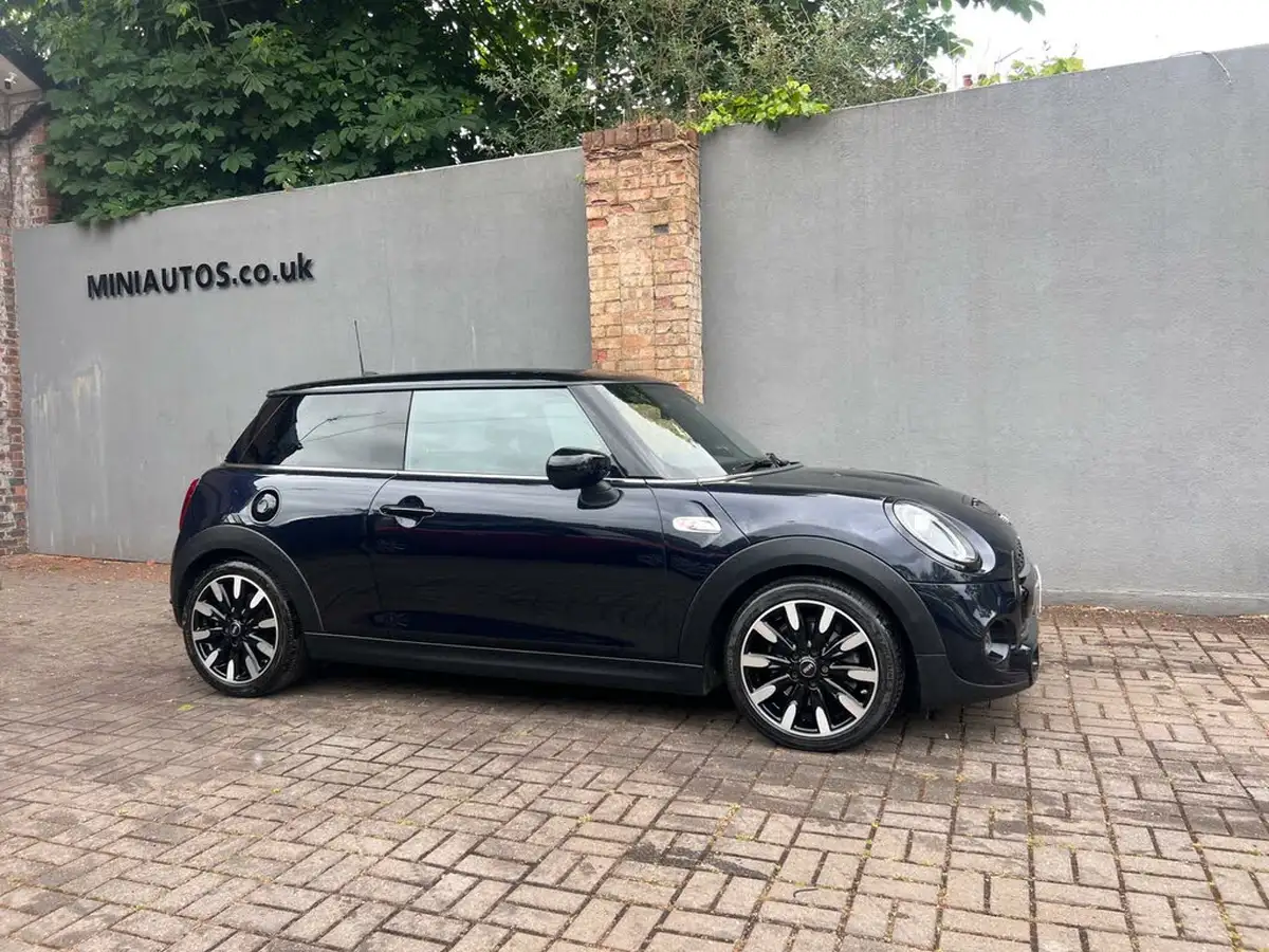 2019-mini-cooper-20-cooper-s-exclusive-189bhp-hatchback-3d-auto-big-3
