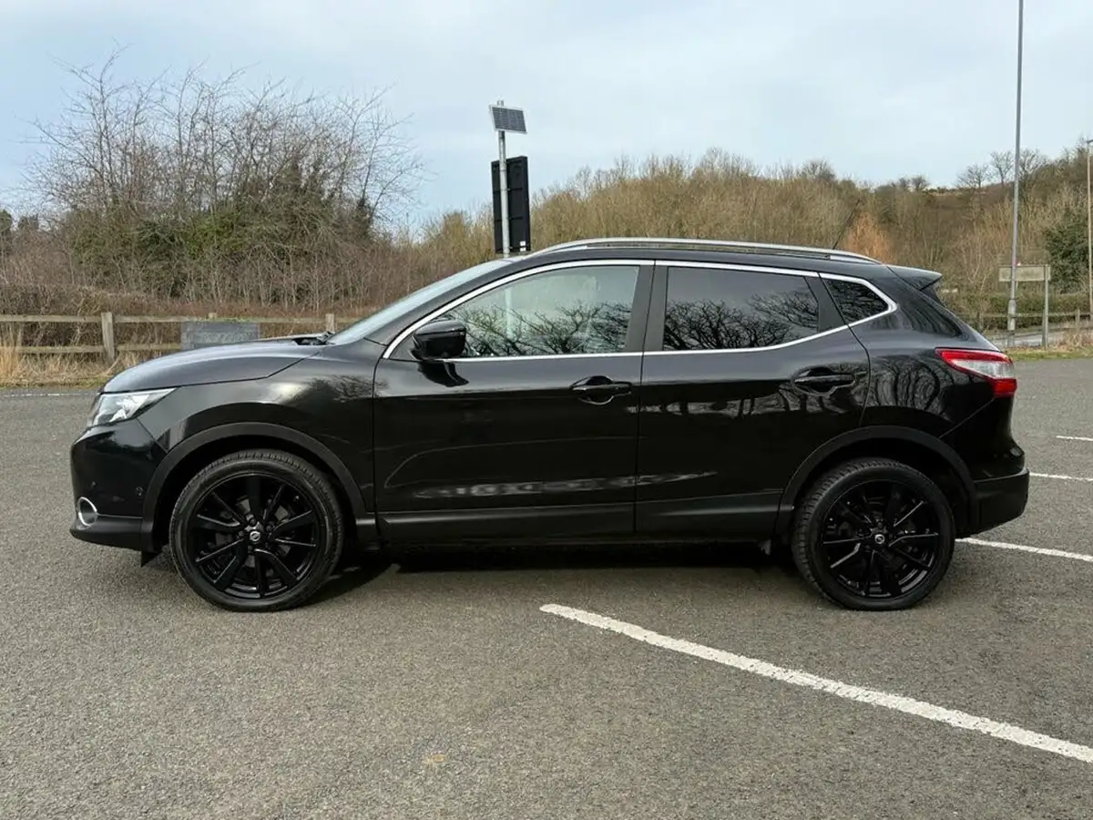 2016-nissan-qashqai-16dci-tekna-big-17