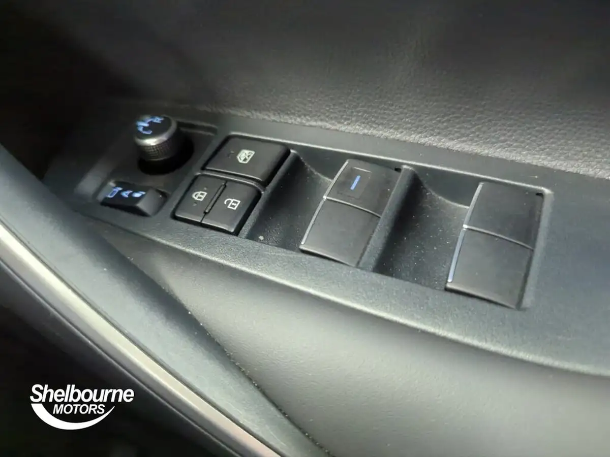 2024-toyota-corolla-18-vvt-i-design-touring-sports-big-14
