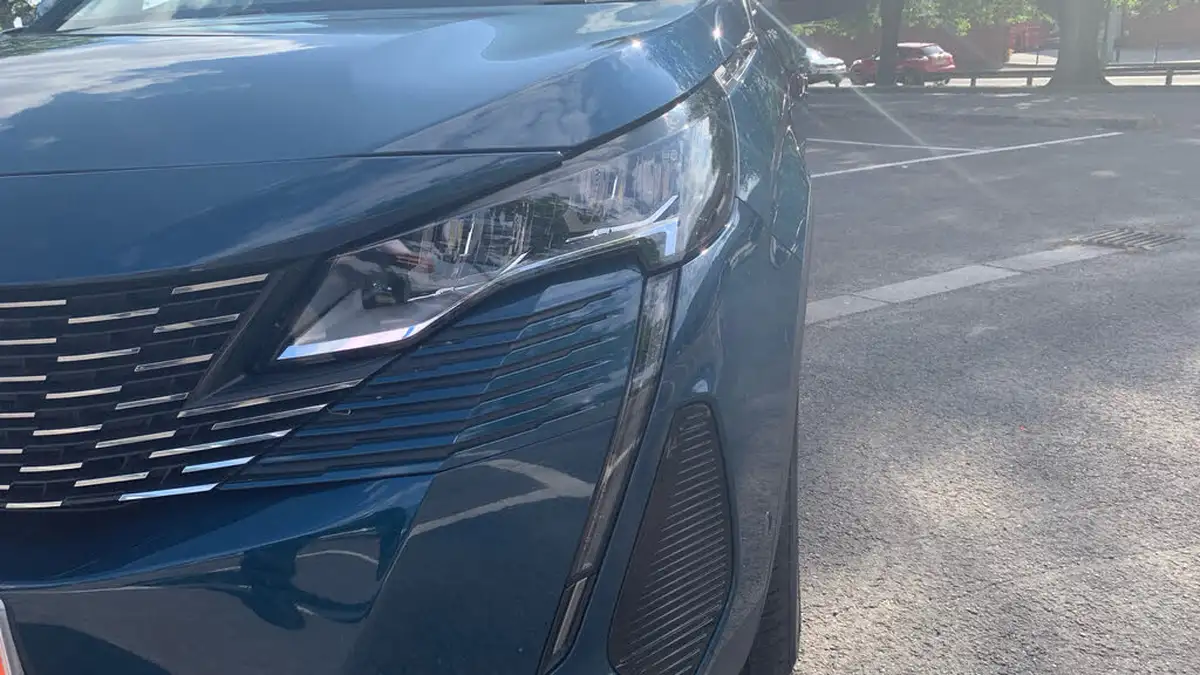 2022-peugeot-3008-suv-12-puretech-allure-premium-eat8-big-38