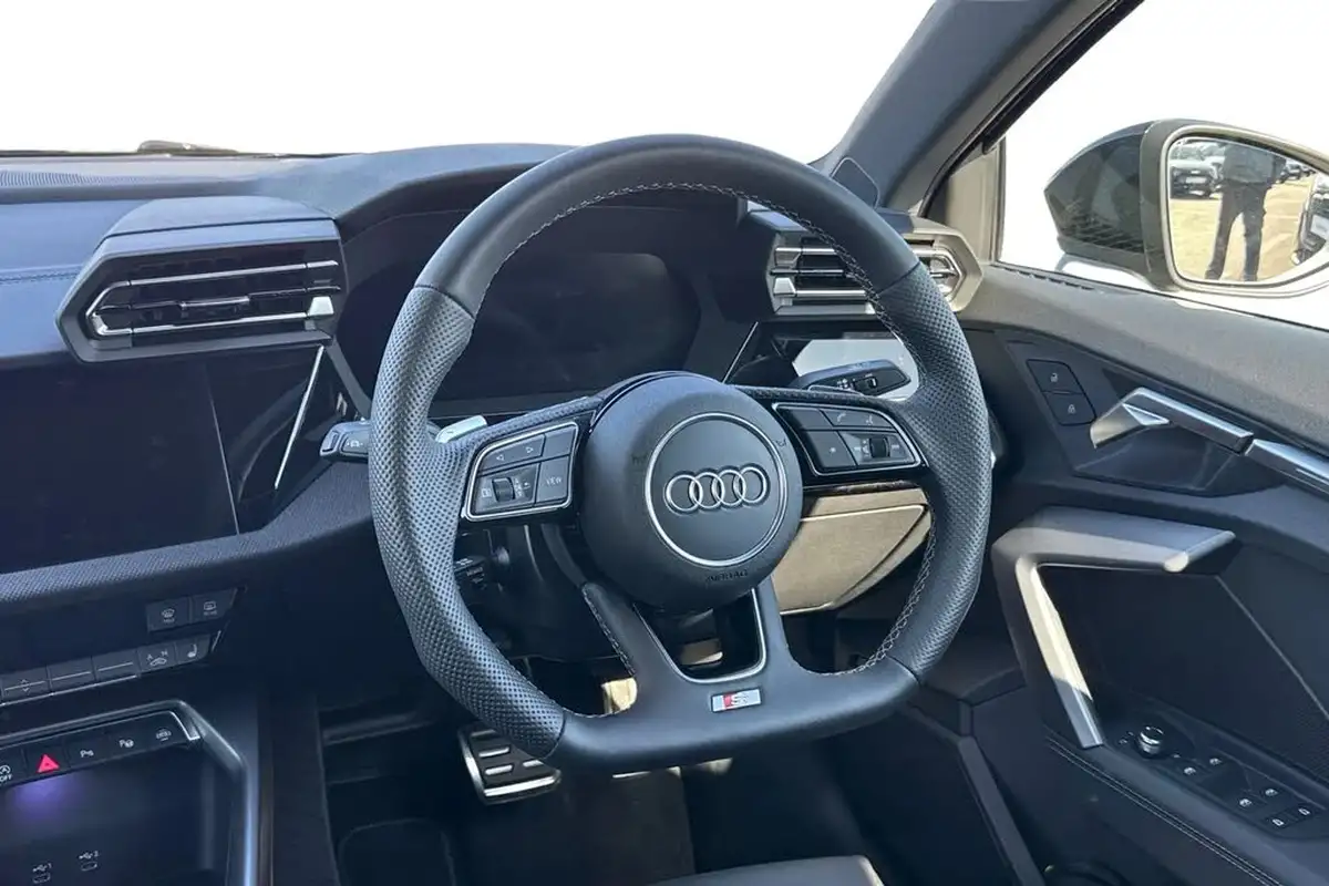 2025-audi-a3-20-35-tdi-black-edition-saloon-4d-big-16